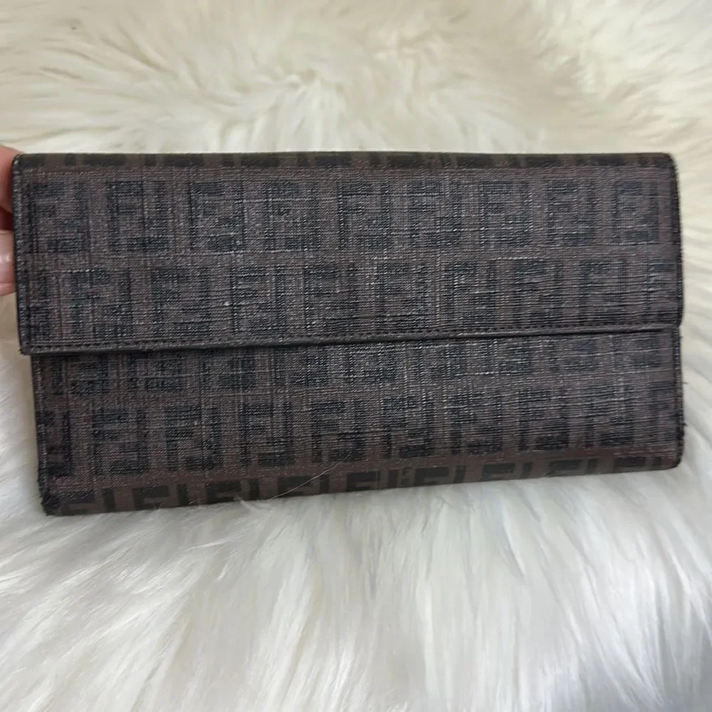 💯Authentic Fendi Monogram Large FF Logo🍀